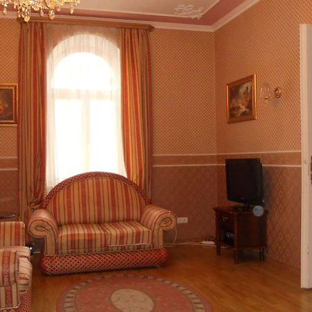 Oid Town Apartments Львов Экстерьер фото